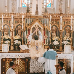 Latin Tridentine Mass, Mass of the Ages
